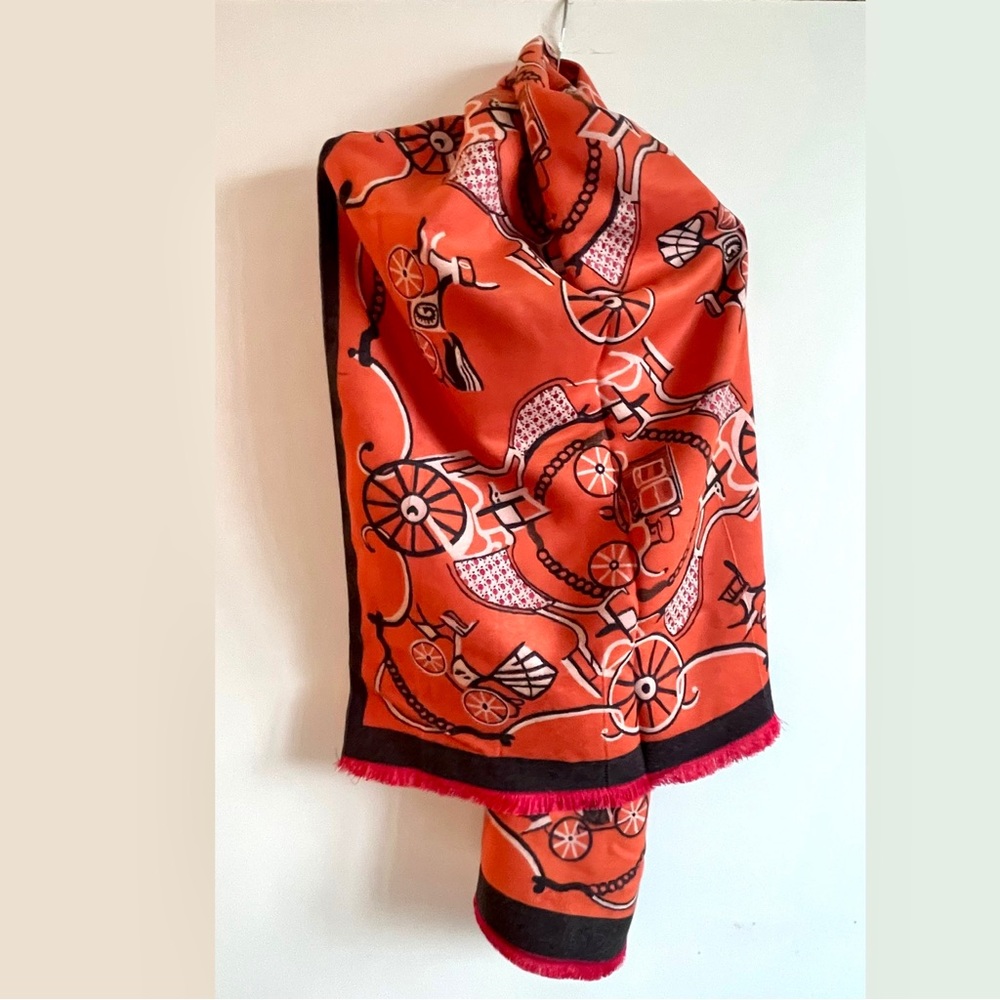 BNWOT LAMBSWOOL / CASHMERE SCARF